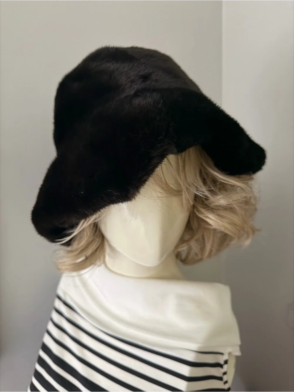 Black Fur Bucket Hat - Women's Winter Accessory One size